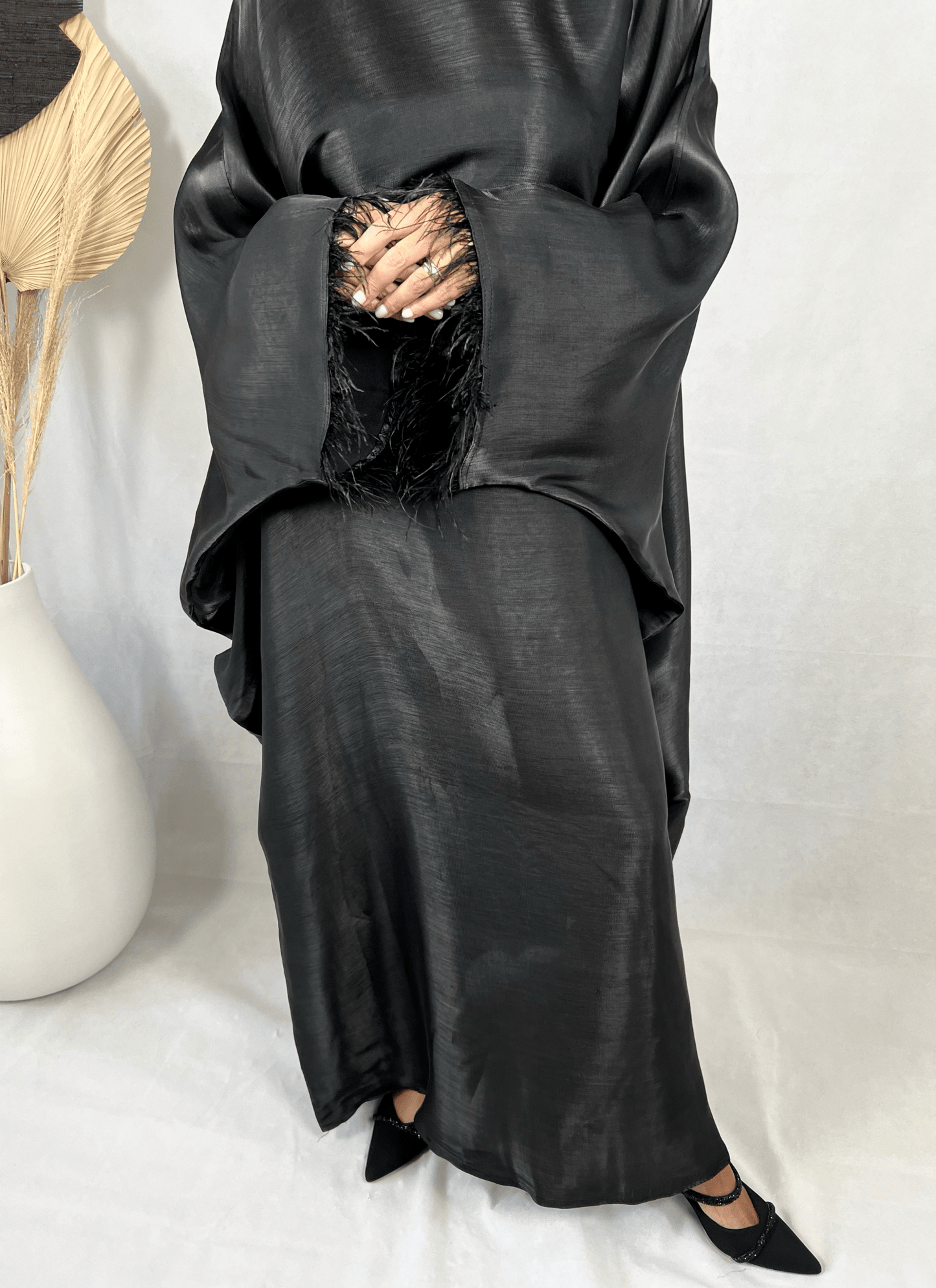 Abaya Satin Noire doublée Organza - Farah