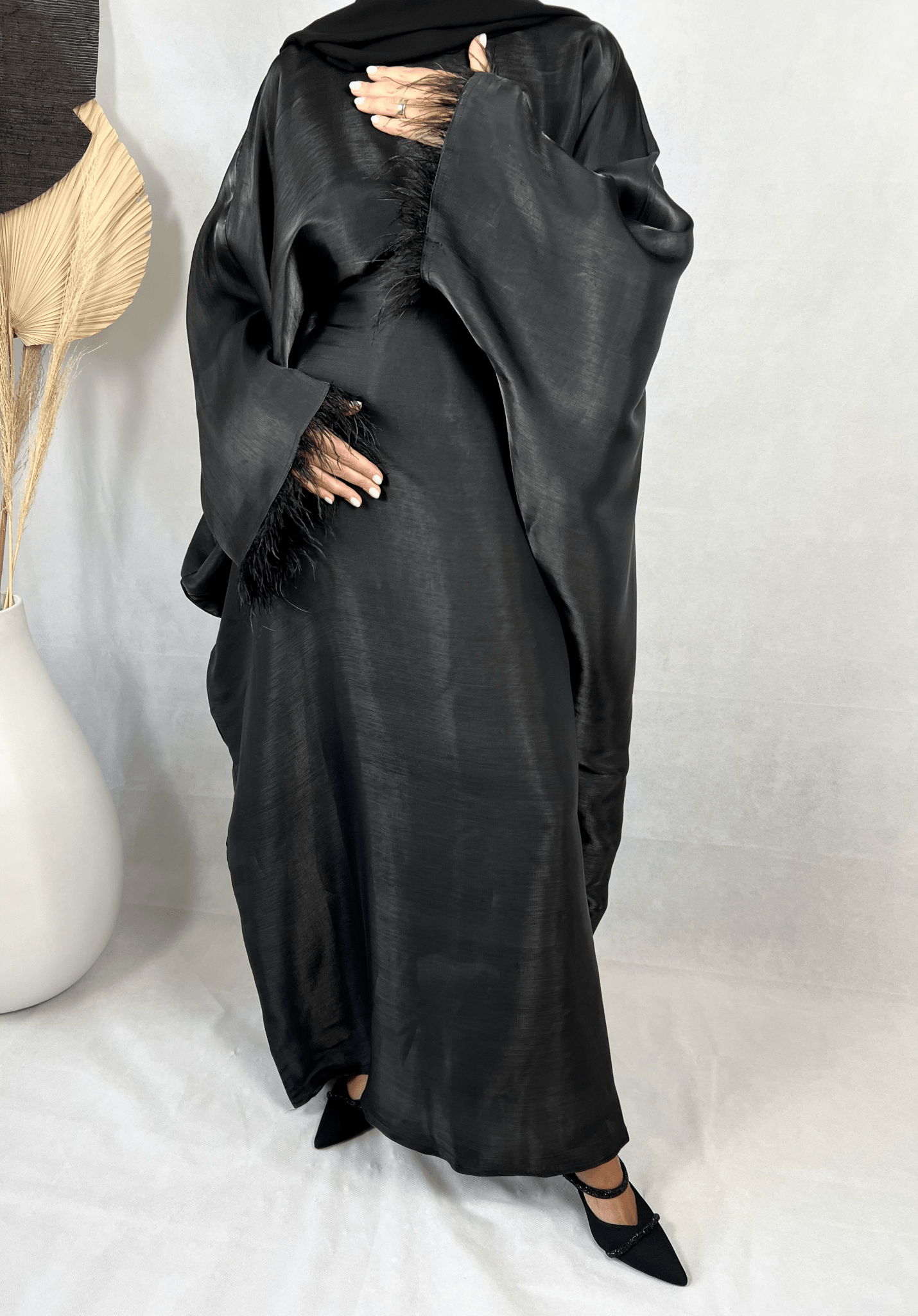 Abaya Satin Noire doublée Organza - Farah