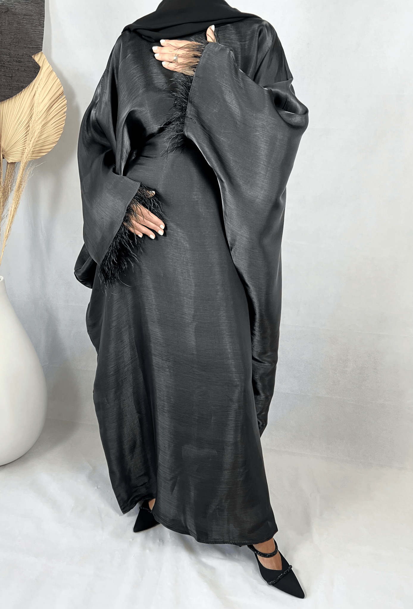 Abaya Satin Noire doublée Organza - Farah