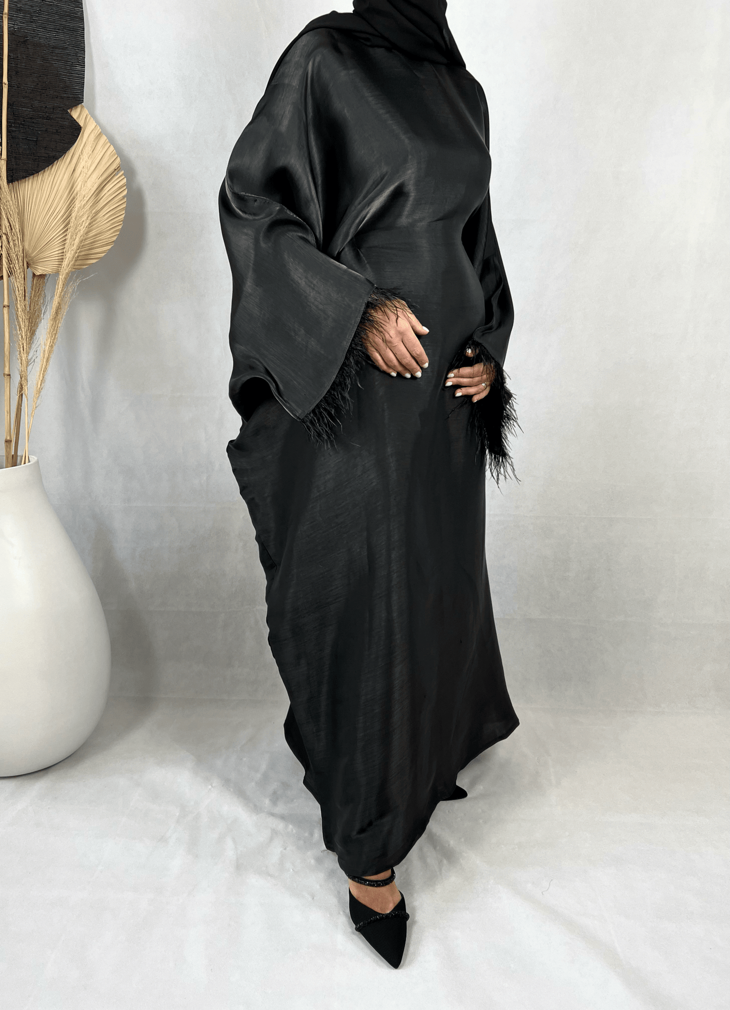Abaya Satin Noire doublée Organza - Farah