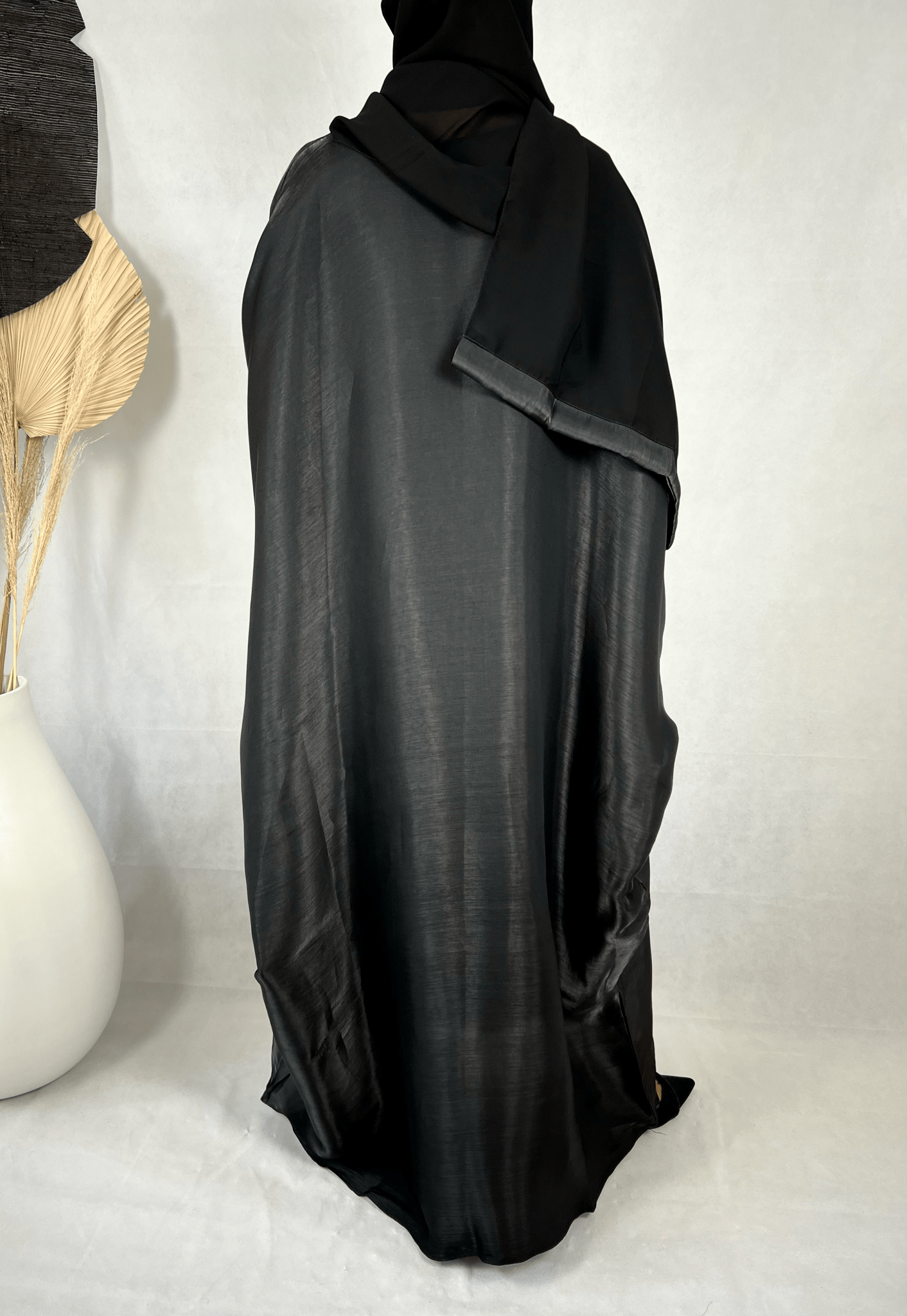 Abaya Satin Noire doublée Organza - Farah