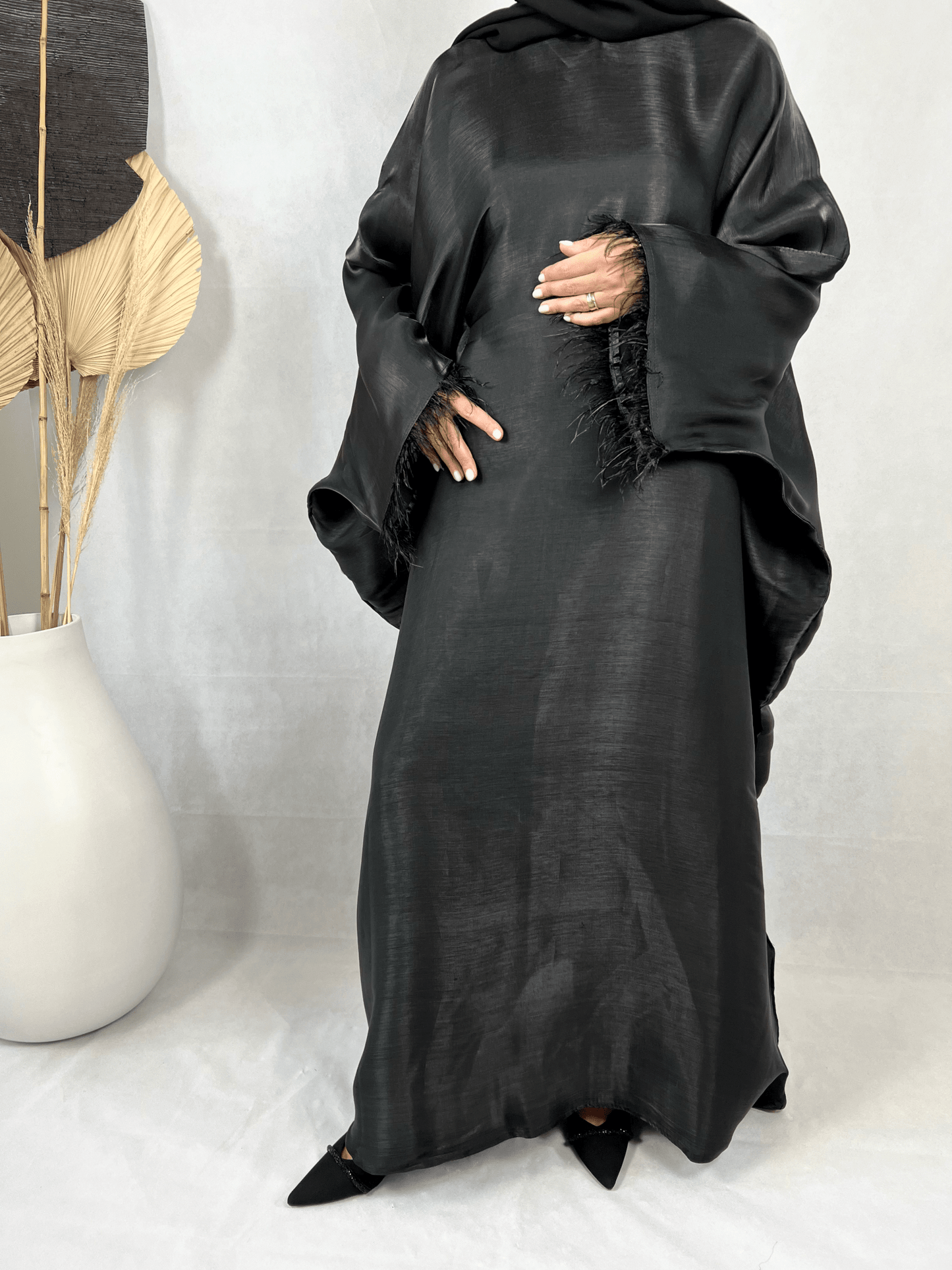 Abaya Satin Noire doublée Organza - Farah